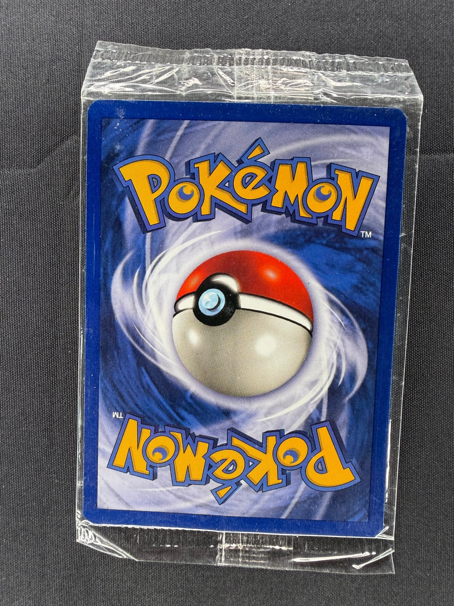 1999 Machamp Base Set 1st Edition Holo 8/102 back
