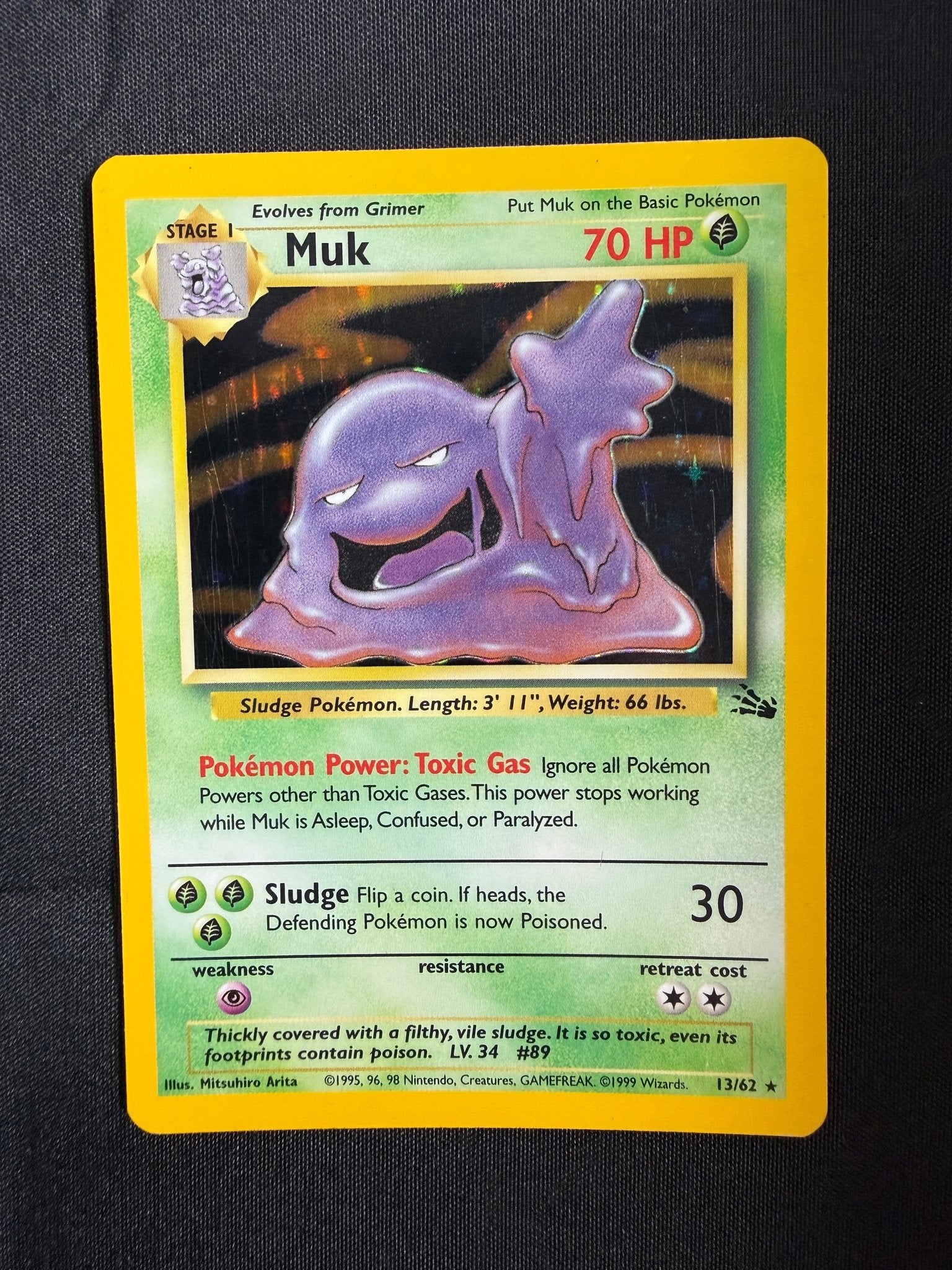 1999 Muk Fossil Holo 13/62 front