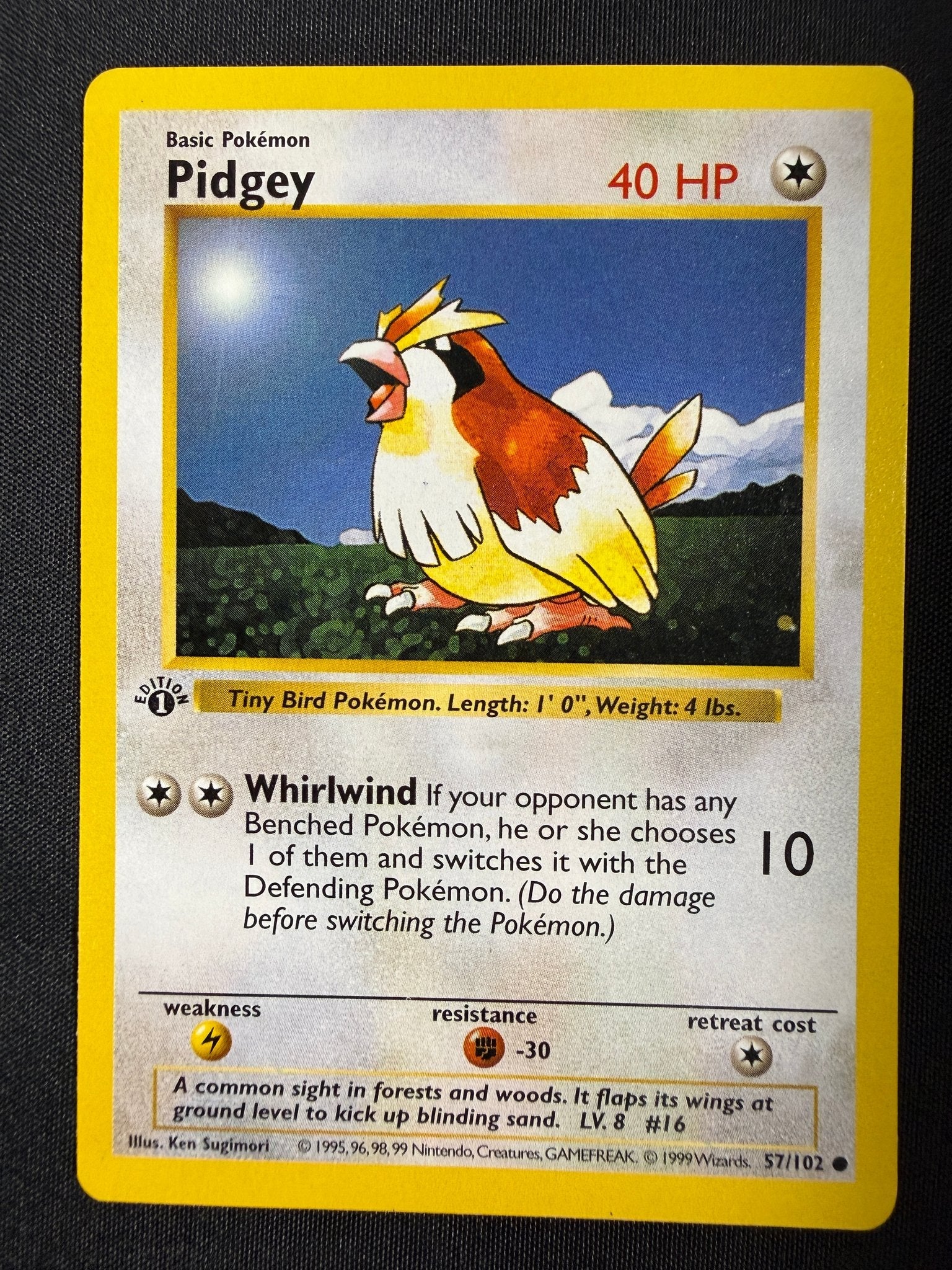 1999 Pidgey Base Set 1st Edition Shadowless 57/102 front