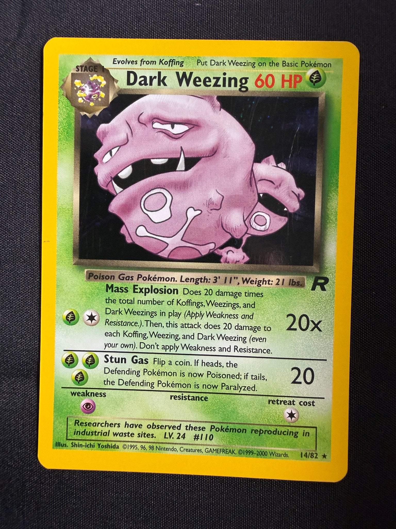 2000 Dark Weezing Team Rocket Holo 14/82 front