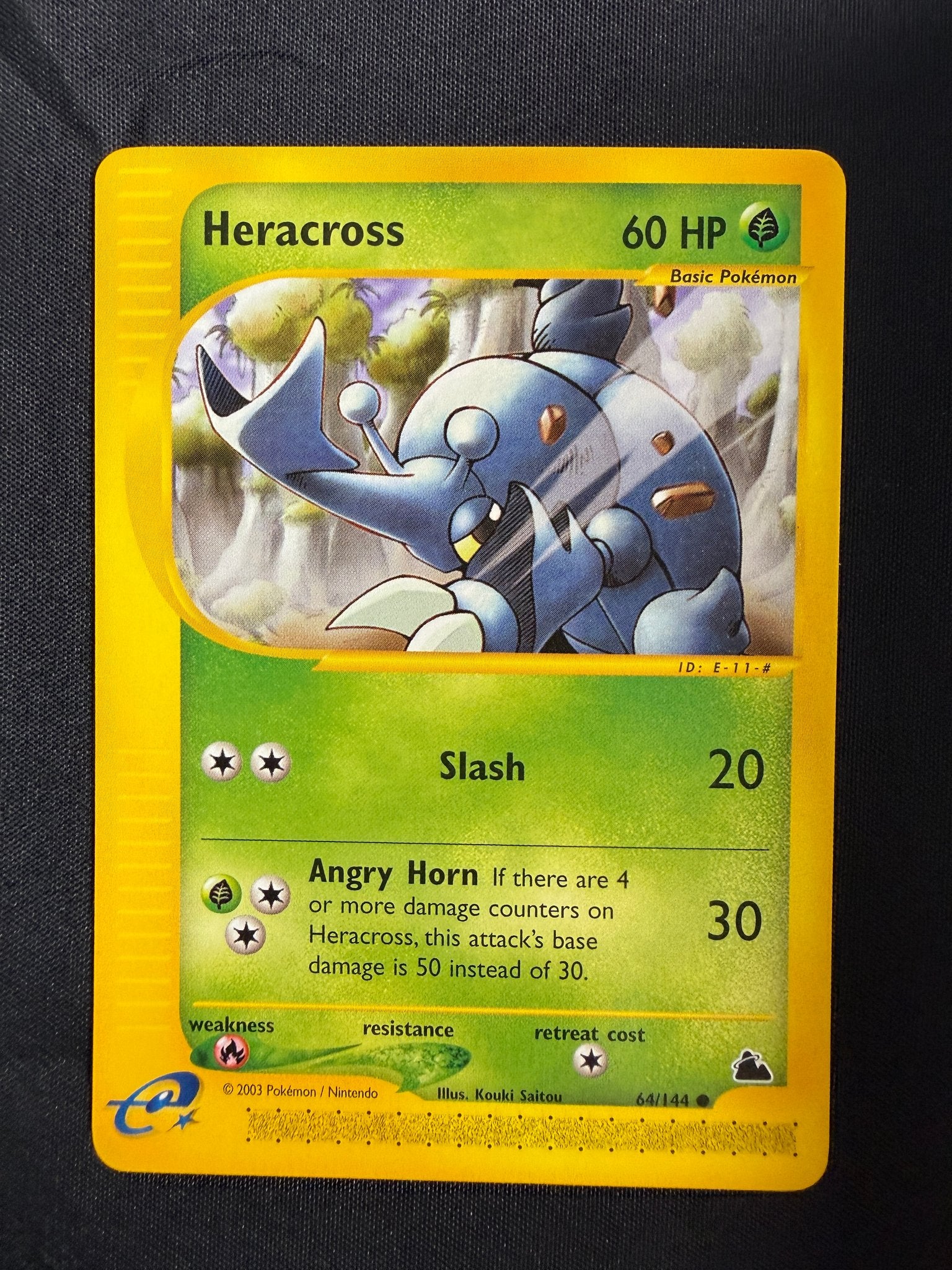 2003 Heracross Skyridge 64/144 front