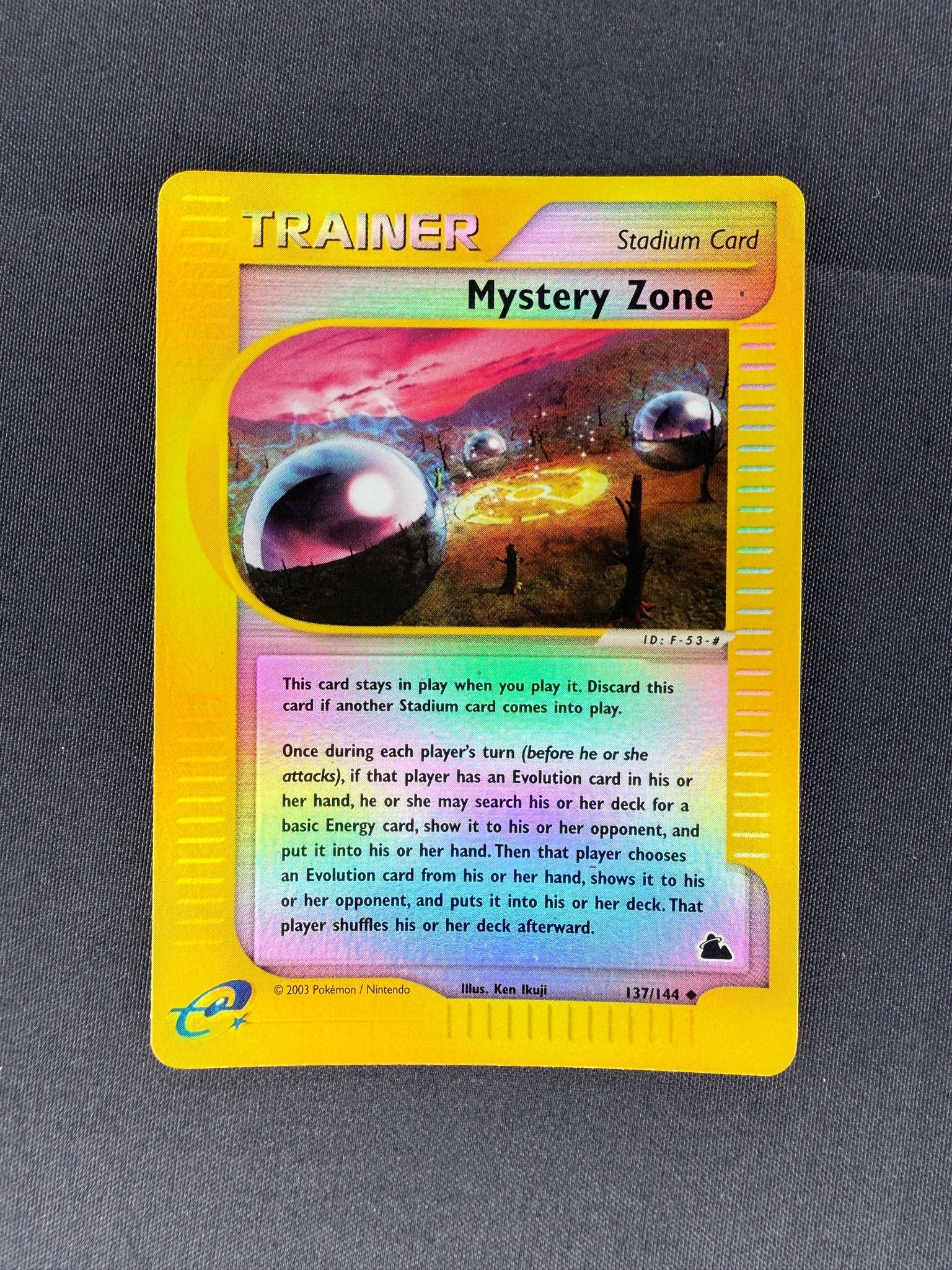 2003 Mystery Zone Skyridge Reverse Holo 137/144 front
