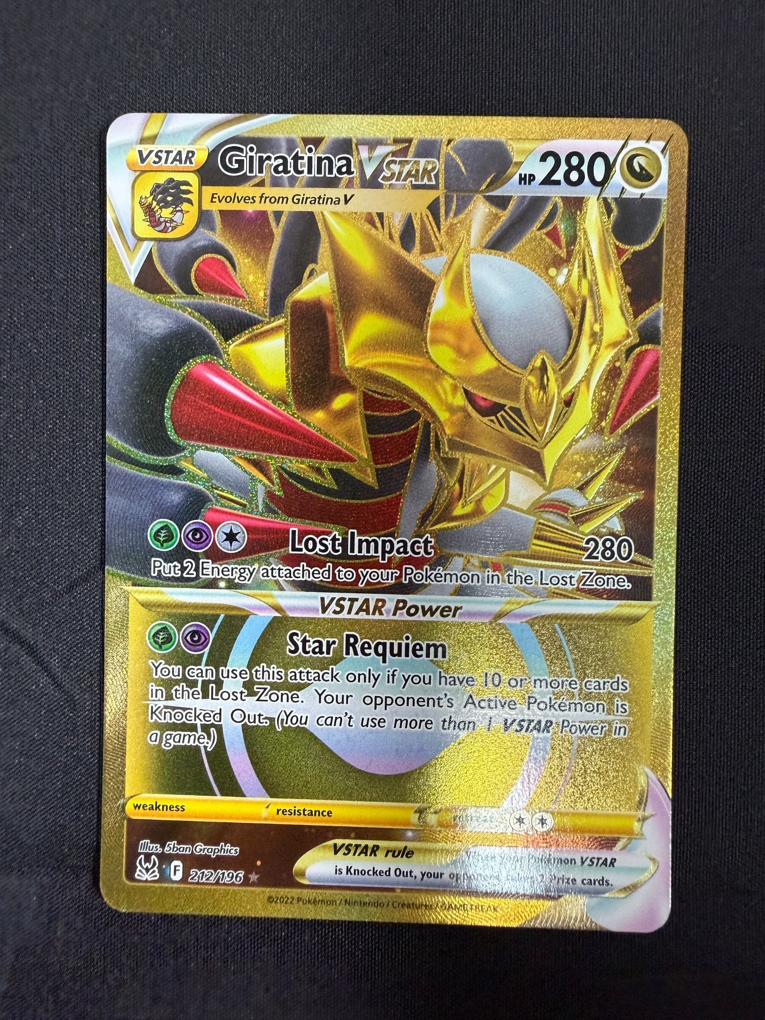 2022 Giratina VSTAR Lost Origin Hyper Rare Holo 212/196 front